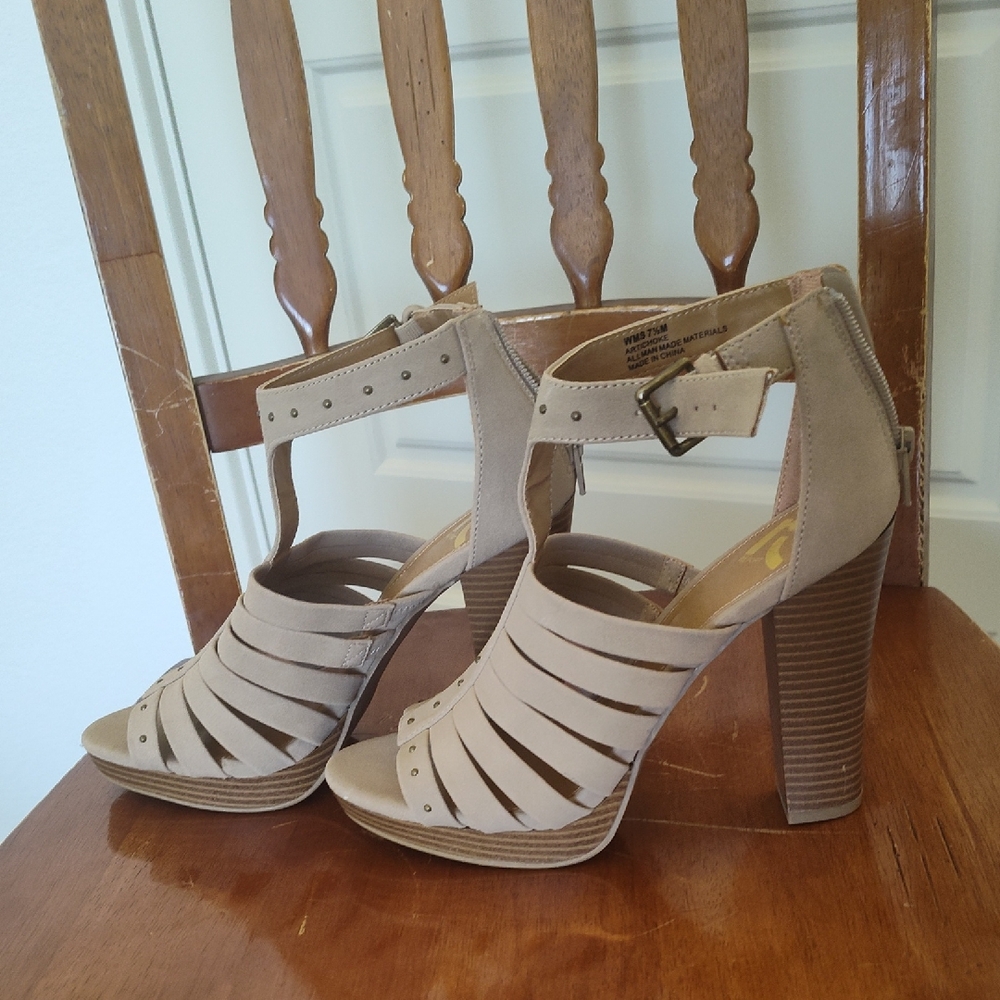 Report Taupe Strappy Stacked Block Heel Sandals with Ankle Buckle